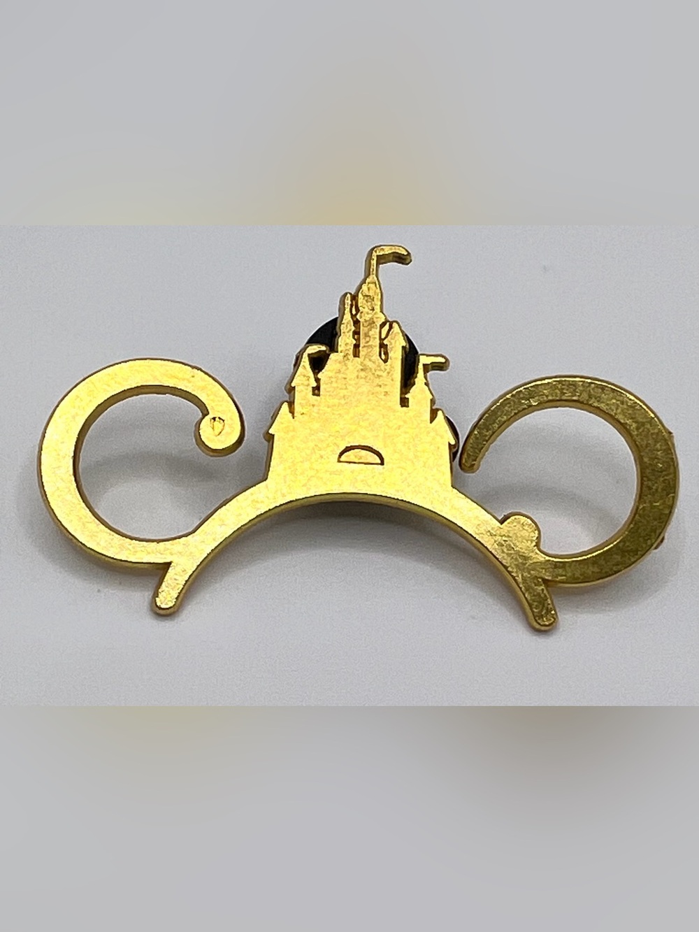 Disney- Gold Colored Castle Enamel Pin- Tokyo